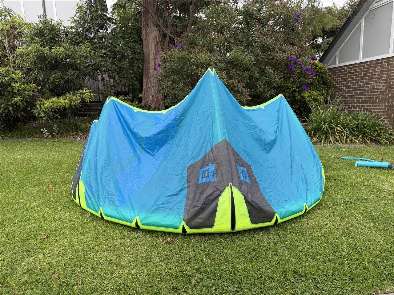 2023 Switch Kites Element 8 - Image 5