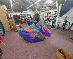 Duotone Neo 9 metre kitesurfing kite