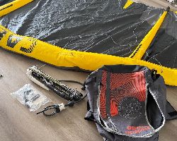  Cabrinha Switchblade 10 metre kitesurfing kite