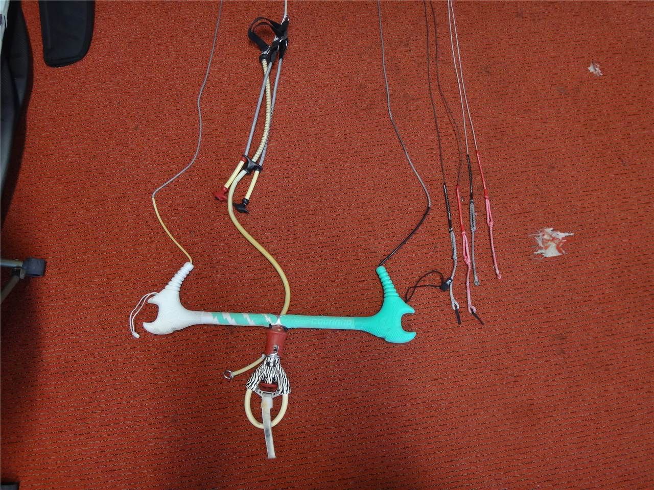2013 Cabrinha Ids Siren Bar - Image 1