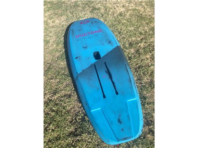 2025 Duotone Skybrid Sls Carbon - 5' 6", 70 Litres