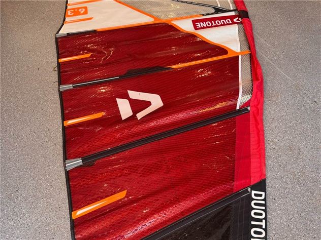 Duotone Super Hero - 6.3 metre