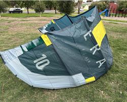 Flysurfer Era 10 metre kiteboarding kite