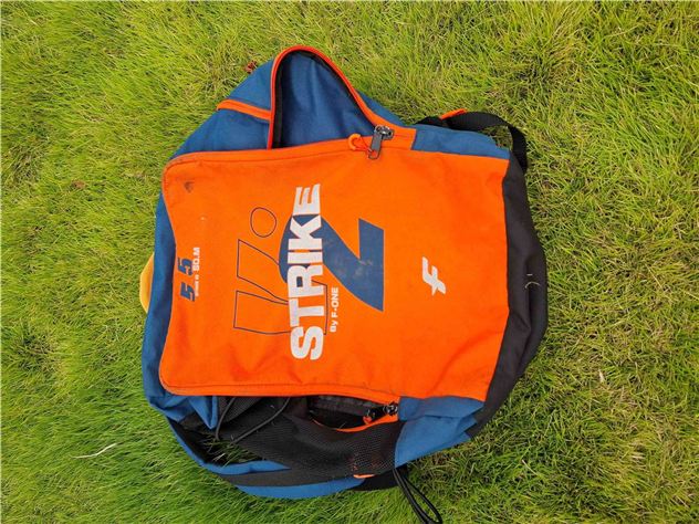 F-One Cwc 8M & Strike V2 5.5M