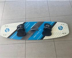 Cabrinha Tronic 149 cm kiteboarding twintip