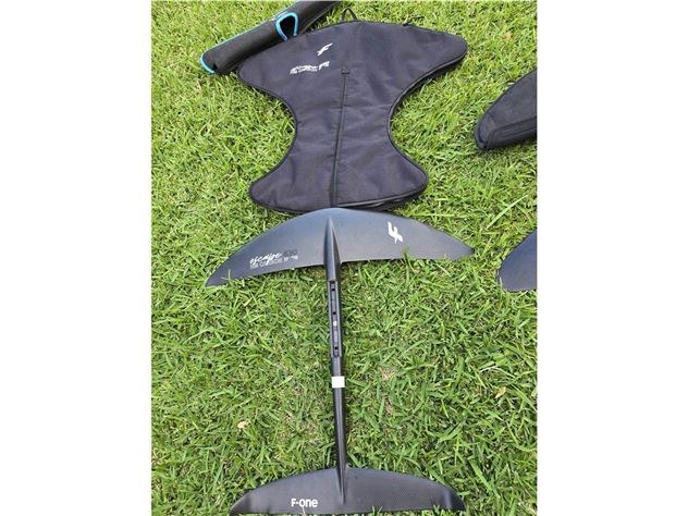 F-One Escape & Mirage Carbon Foils & Mast