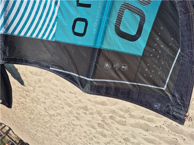 2024 North Orbit Pro - 8 metre