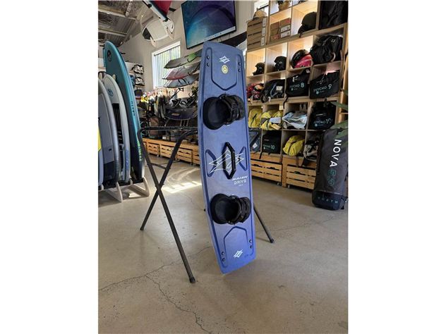 2025 Naish Drive - 138 cm