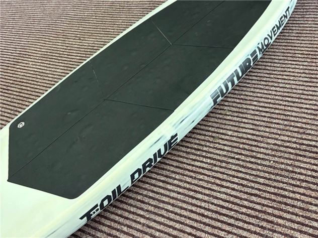 Future Movement Foil Board 60L - 5' 6"