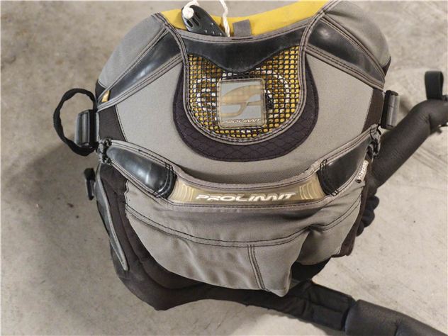 Cabrinha Kites Boards Harnesses Pumps And Bar