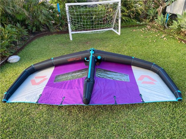 2022 Duotone Slick Quiver