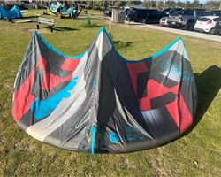 Duotone Neo D-Lab 8 metre kitesurfing kite