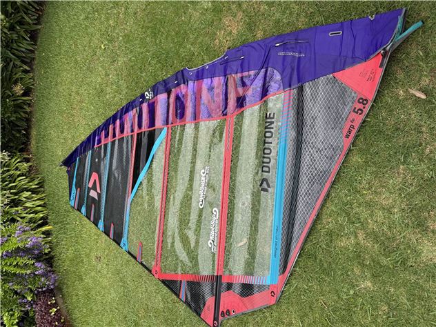 2023 Duotone Warp Fin - 5.8 metre