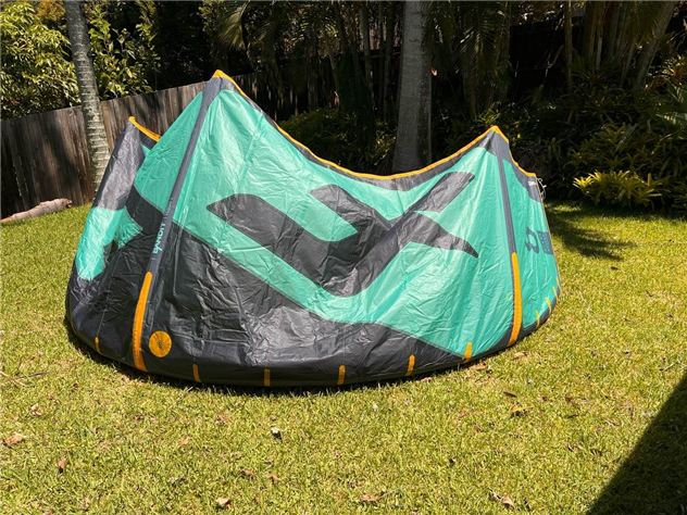 2020 F-One Bandit - 8 metre