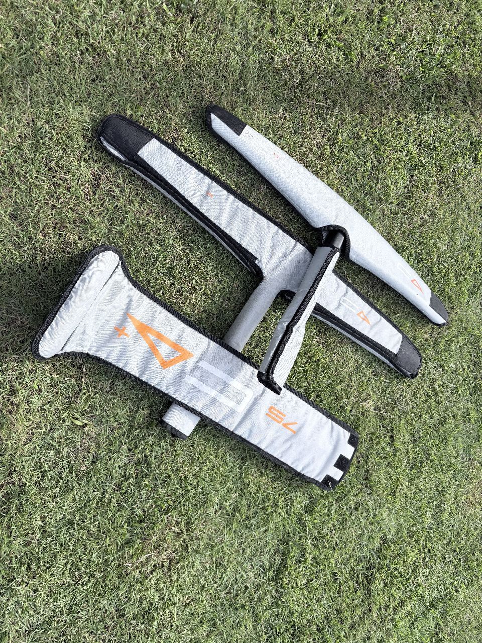 2025 CodeFoils 75 + Mast, 860R And 600R - Image 8