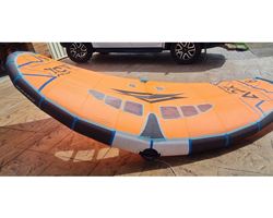 Naish Adx foiling all foiling