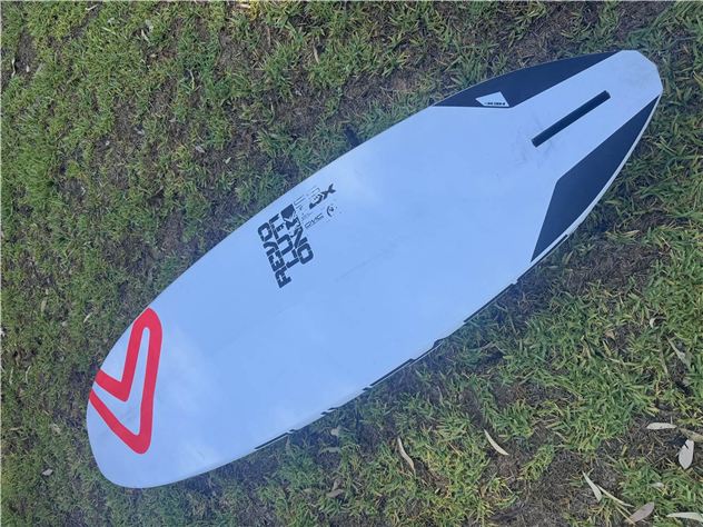 2022 Severne Fox - 236 cm, 95 litres