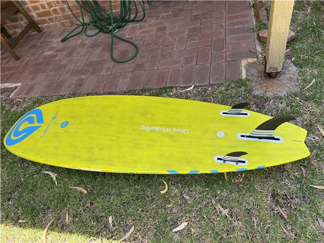 2024 Goya Custom 3 Pro - 92 litres