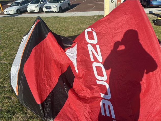 2020 Ozone Reo V5 - 9 metre