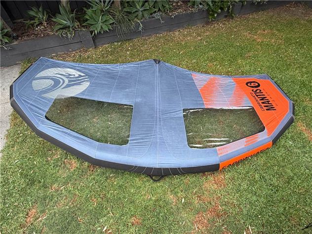 2022 Cabrinha Mantis