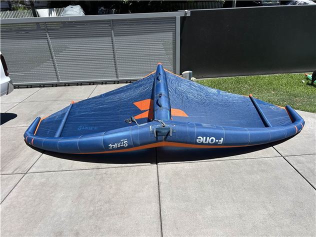 F-One Strike - 8 metre