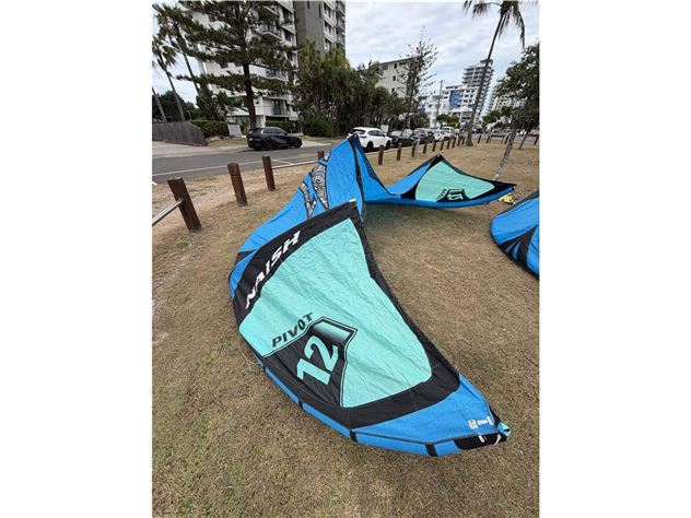 2023 Naish Pivot - 12 metre