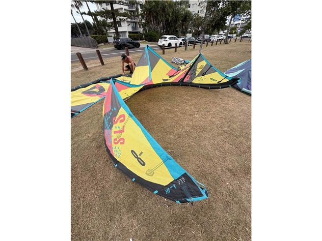 2023 Duotone Evo Sls - 8 metre