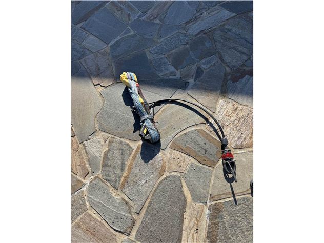 2023 Duotone Click Bar