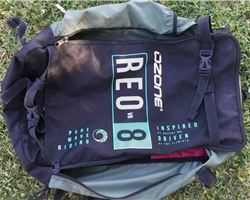 Ozone Reo 8 metre kiteboarding kite