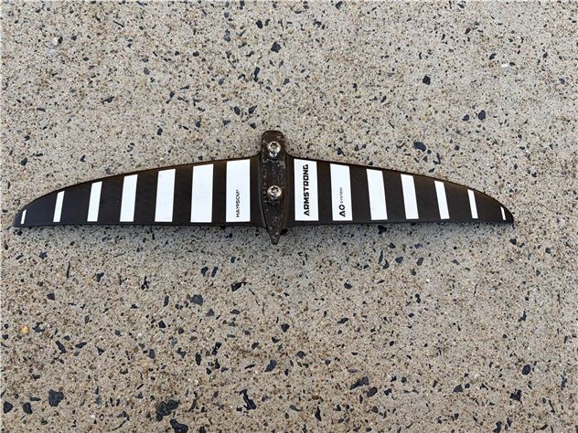 Armstrong Ma 1000.   Hs 1050. Ha 195 Tail