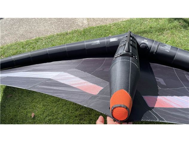 2025 F-One Strike V5 - 5 metre