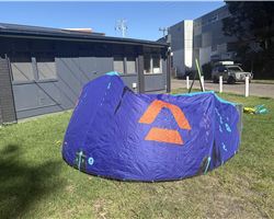 Duotone Neo Sls 9 metre kitesurfing kite