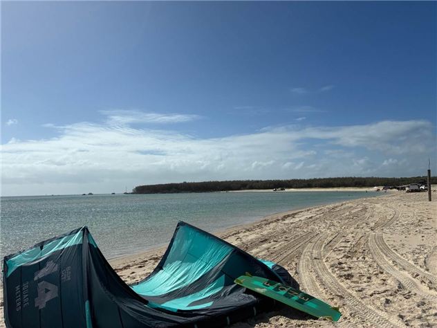 2021  F-One - 14 metre