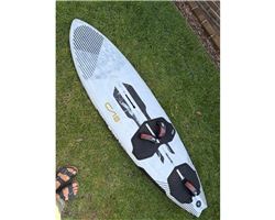 Quatro Pyramid 99 99 litre 232 cm windsurfing board