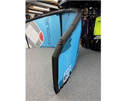 Ozone Reo V6 12 metre kitesurfing kite