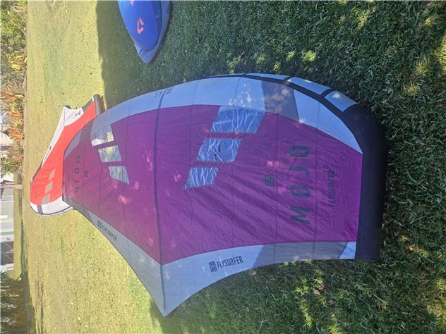 2023 Duotone  - 5' 9", 125 Litres