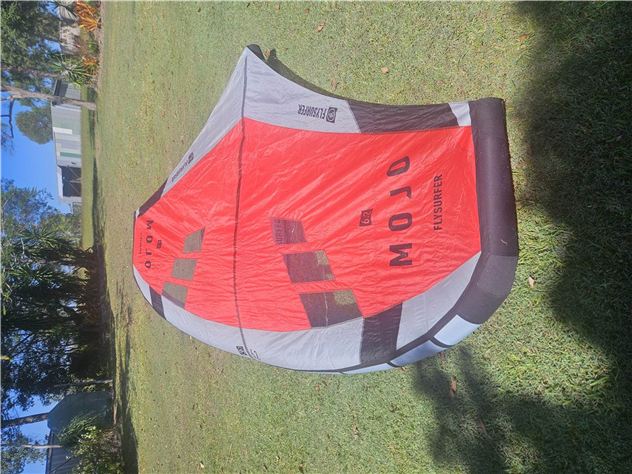 2023 Duotone  - 5' 9", 125 Litres