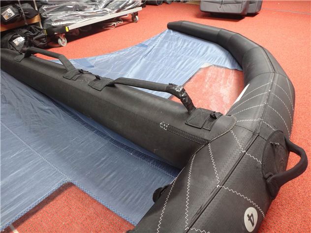 2022 Cabrinha Mantis - 4 metre