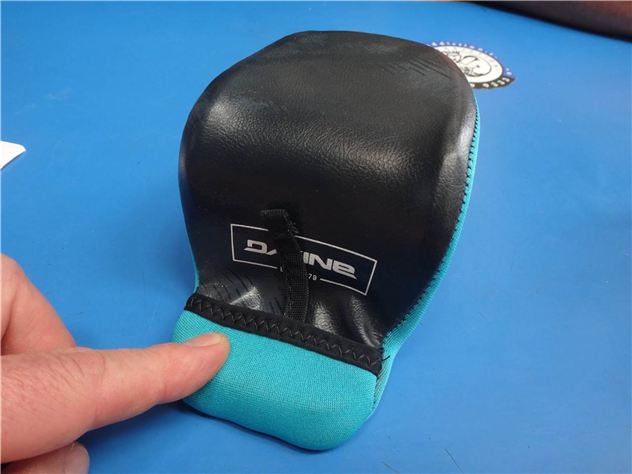 2022 Dakine Cobra Half Hook