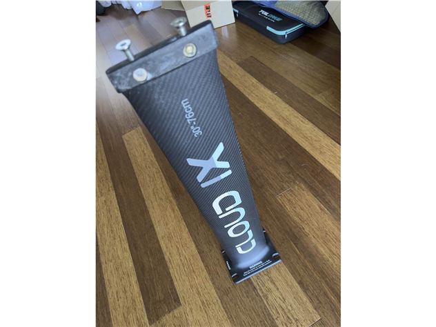 2024 Cloud 9 76Cm Carbon Mast - 76 cm