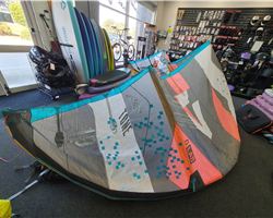 Duotone Evo Dlab 10 metre kitesurfing kite