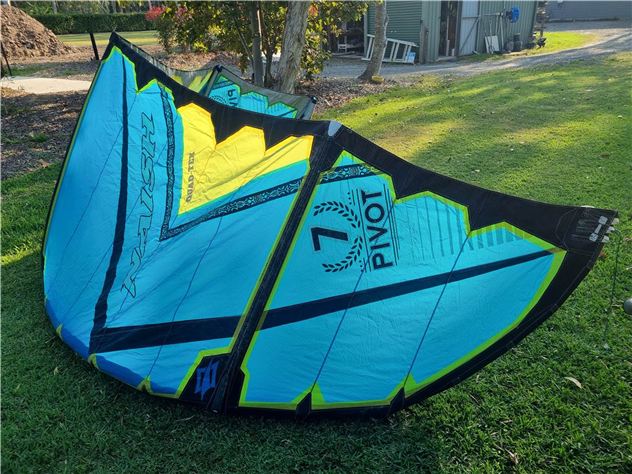 2016 Naish Pivot - 7 metre