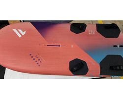  Fanatic Foil Board 2023 With Mdm Mast An 105 cm foiling windsurfing foilboard