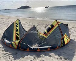 Naish Pivot kitesurfing kite