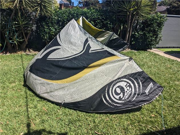 2012 Best Kahoona - 9.5 metre