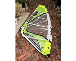 Simmer Style Icon 4.7 metre windsurfing sail