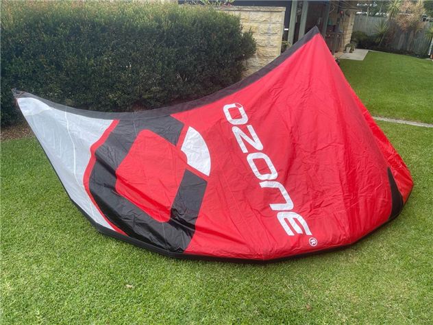 2019 Ozone Alpha V1 - 8 metre