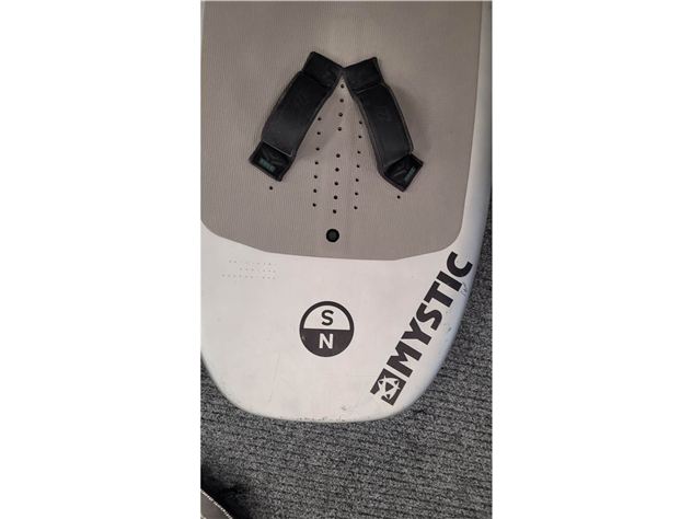 North Seek - 4.8 cm, 68 Litres