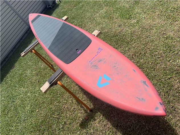 2024 Duotone Downwiind Slim 8'6" - 8.6 cm, 110 Litres