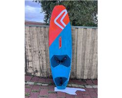 Severne Dyno 115 (Board Sold), Various Sails, Bo 115 litre 229 cm windsurfing board